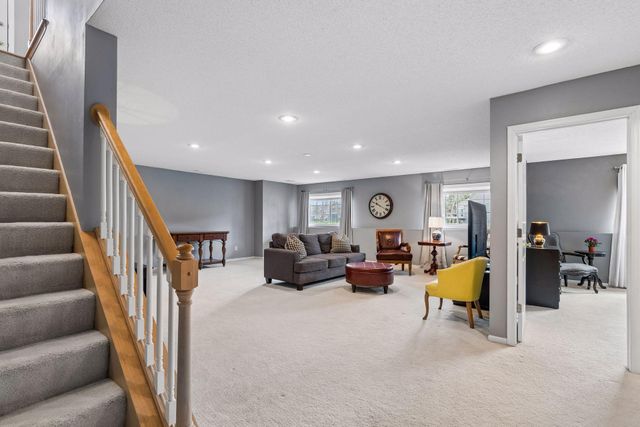 8377 Crabapple Court, Victoria, MN 55386