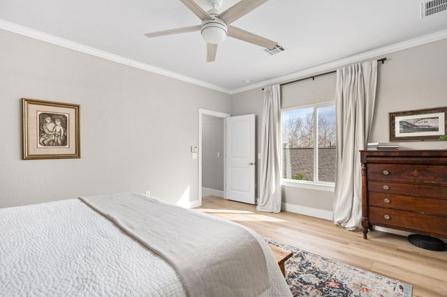 3824 Hermalinda ST, Austin, TX 78723