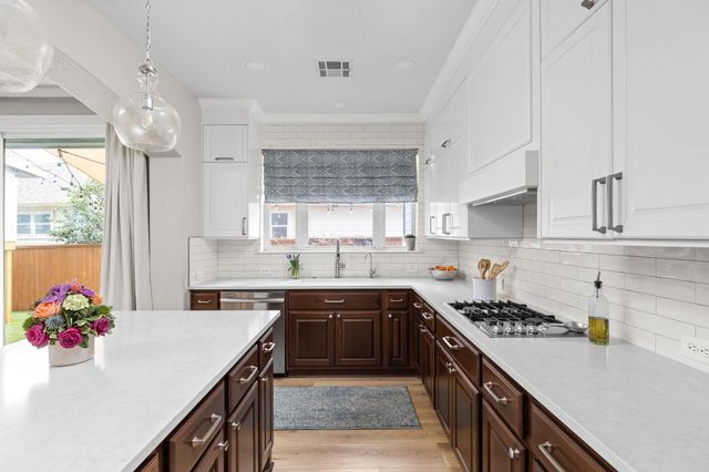 3824 Hermalinda ST, Austin, TX 78723