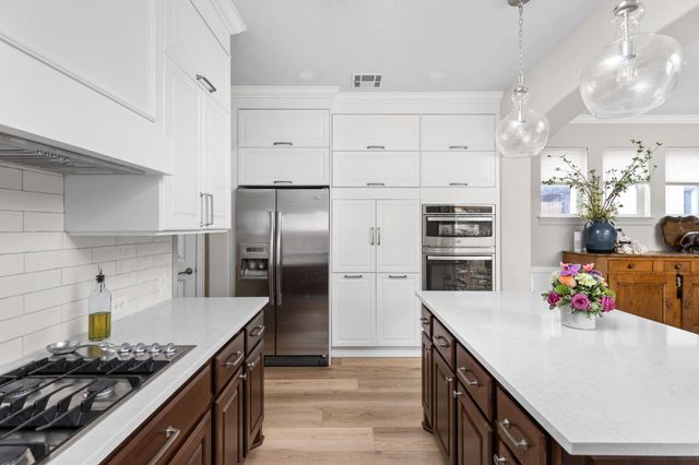 3824 Hermalinda ST, Austin, TX 78723