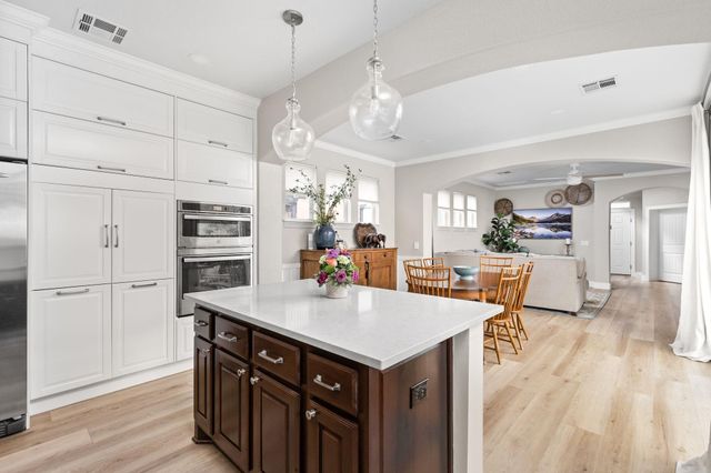 3824 Hermalinda ST, Austin, TX 78723