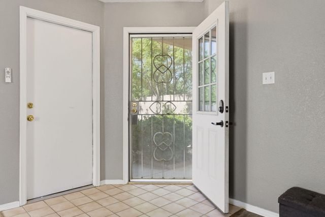 7705 Desert Canyon Place SW, Albuquerque, NM 87121