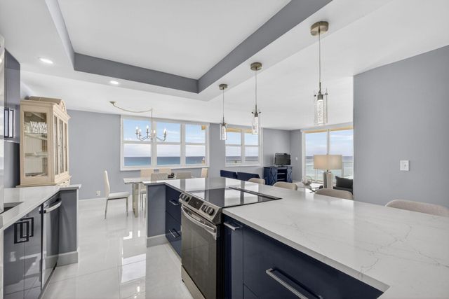5440 N Ocean Drive 807, Singer Island, FL 33404