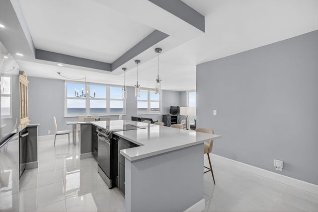 5440 N Ocean Drive 807, Singer Island, FL 33404