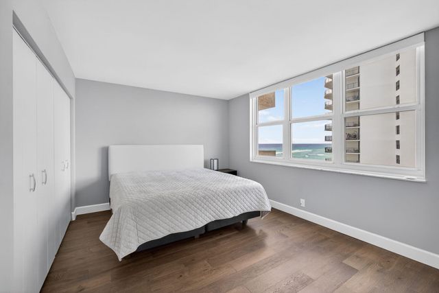 5440 N Ocean Drive 807, Singer Island, FL 33404