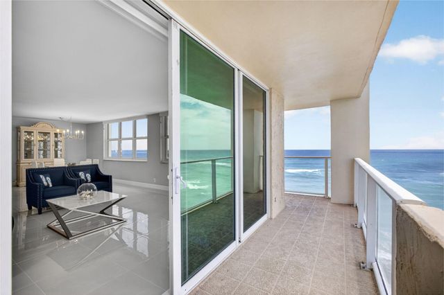 5440 N Ocean Drive 807, Singer Island, FL 33404