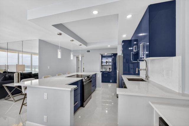 5440 N Ocean Drive 807, Singer Island, FL 33404