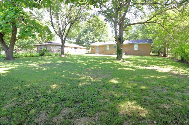 1004 NE 9th Street, Wagoner, OK 74467