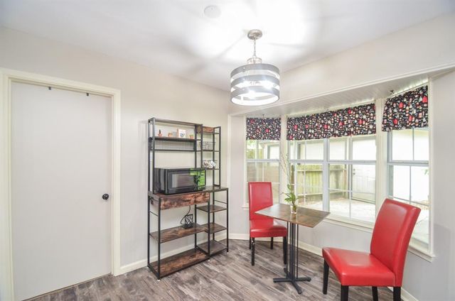 2719 Mustang Road, Alvin, TX 77511