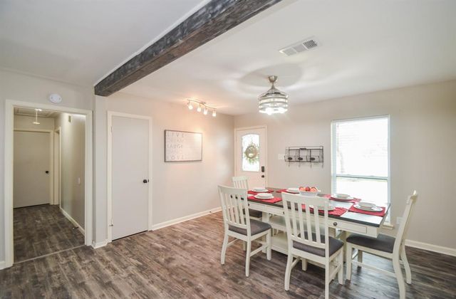 2719 Mustang Road, Alvin, TX 77511