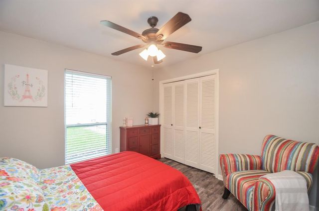 2719 Mustang Road, Alvin, TX 77511