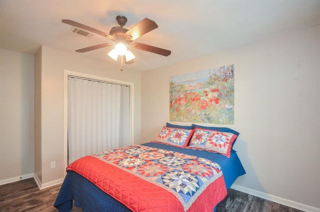 2719 Mustang Road, Alvin, TX 77511