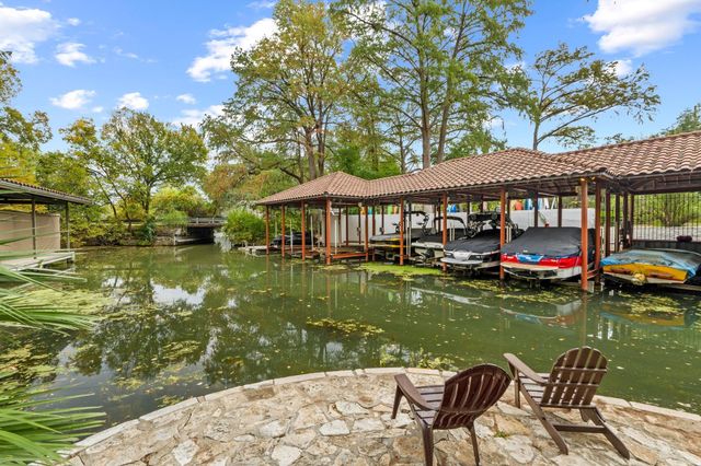 1937 Rue De St Tropez ST 5, Austin, TX 78746