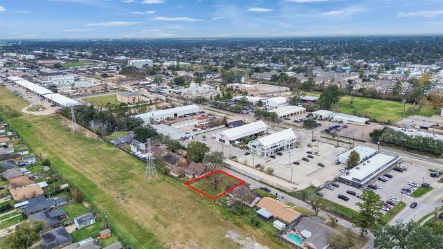 1115 Gardendale Drive, Houston, TX 77018