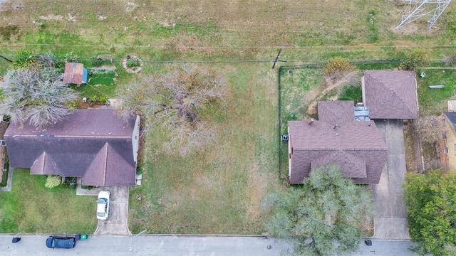 1115 Gardendale Drive, Houston, TX 77018