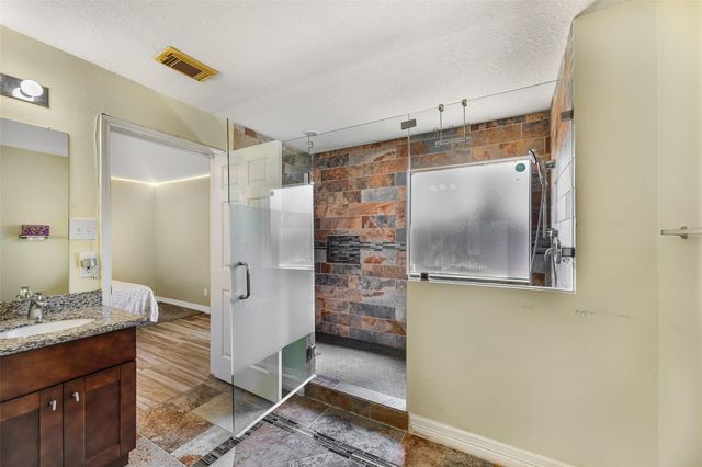 5502 Saddle Bred Drive, Houston, TX 77084