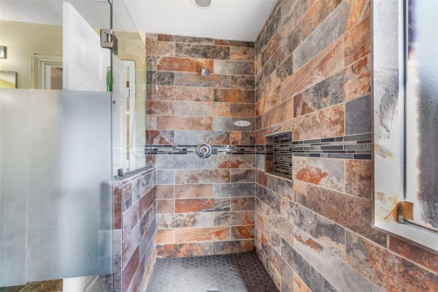 5502 Saddle Bred Drive, Houston, TX 77084