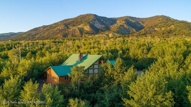144 ROBERTS RD, Etna, WY 83118