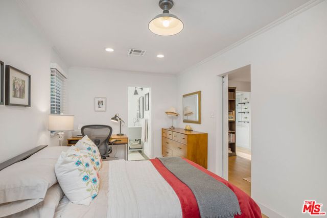 3667 Greenfield Avenue, Los Angeles, CA 90034