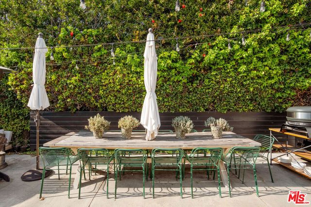 3667 Greenfield Avenue, Los Angeles, CA 90034