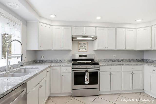 4813 Wildwood Drive, Mchenry, IL 60051