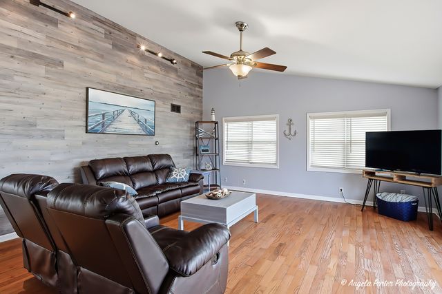 4813 Wildwood Drive, Mchenry, IL 60051