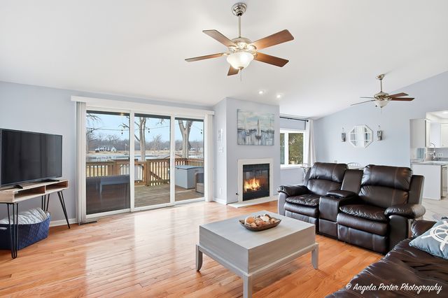 4813 Wildwood Drive, Mchenry, IL 60051