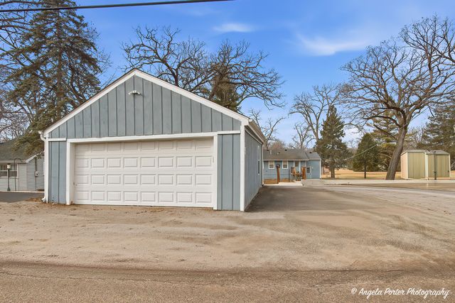 4813 Wildwood Drive, Mchenry, IL 60051