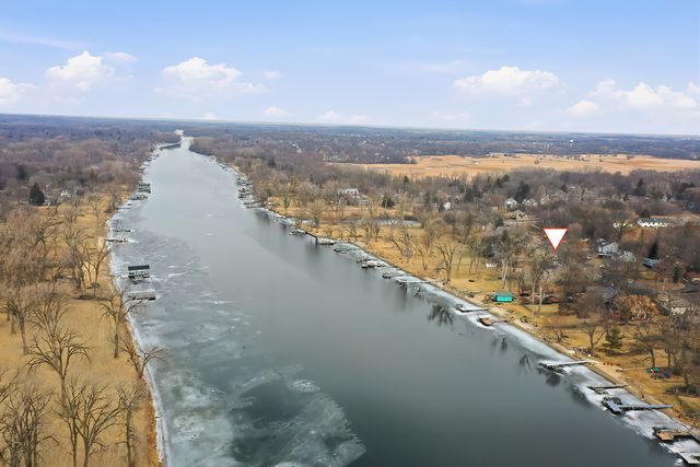 4813 Wildwood Drive, Mchenry, IL 60051