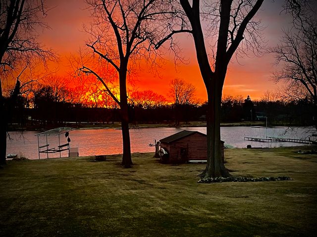 4813 Wildwood Drive, Mchenry, IL 60051