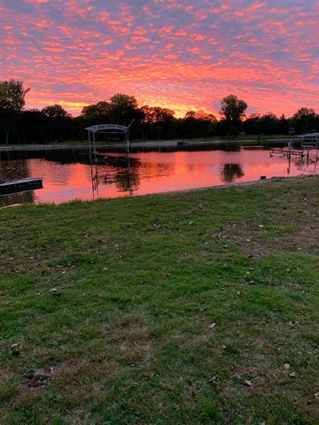 4813 Wildwood Drive, Mchenry, IL 60051