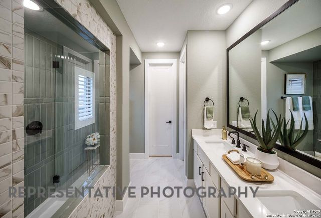 383 White Oak, Castroville, TX 78009