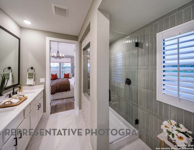 383 White Oak, Castroville, TX 78009