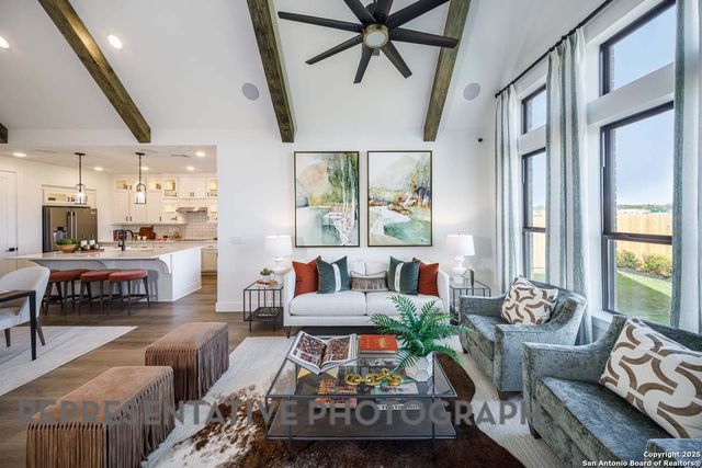 383 White Oak, Castroville, TX 78009