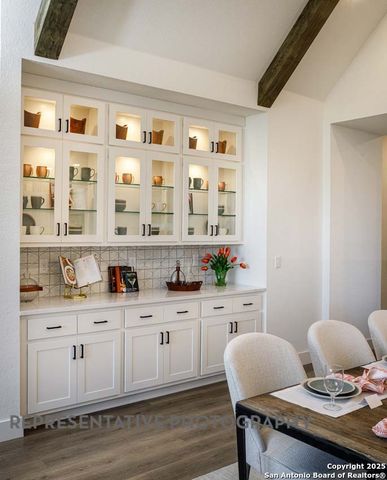 383 White Oak, Castroville, TX 78009