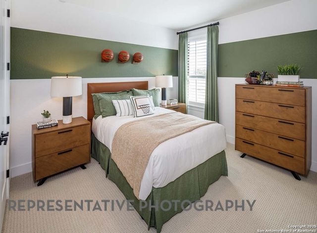 383 White Oak, Castroville, TX 78009