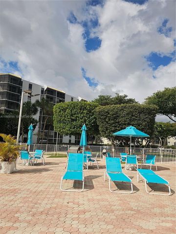 20400 W Country Club Drive 601, Aventura, FL 33180
