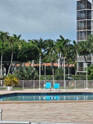 20400 W Country Club Drive 601, Aventura, FL 33180