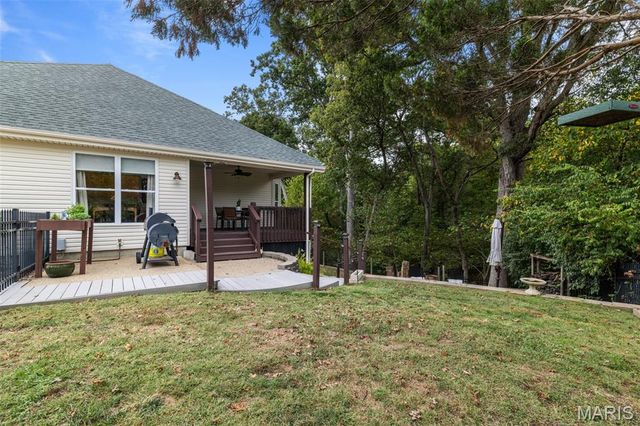 915 Timber Glen Lane, Ballwin, MO 63021