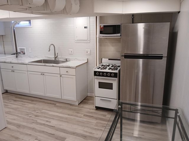 27247 Leroy Drive, Roseville, MI 48066