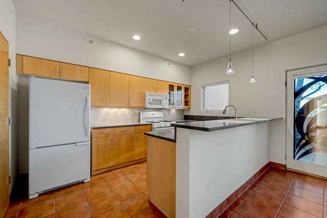 1500 Avenida Rincon 105, Santa Fe, NM 87506