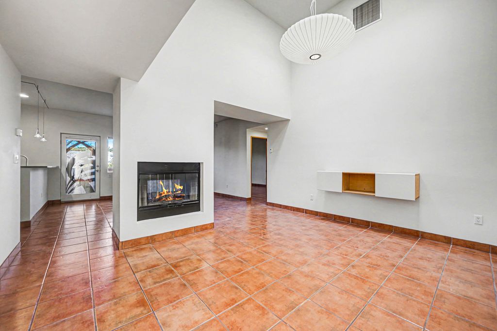 1500 Avenida Rincon 105, Santa Fe, NM 87506