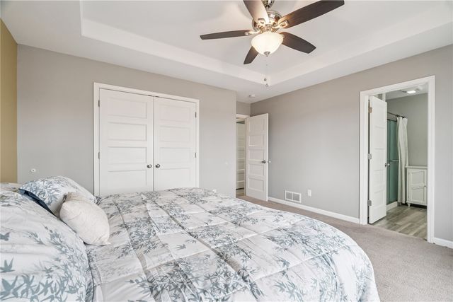 3001 Sherwood Drive, Marion, IA 52302