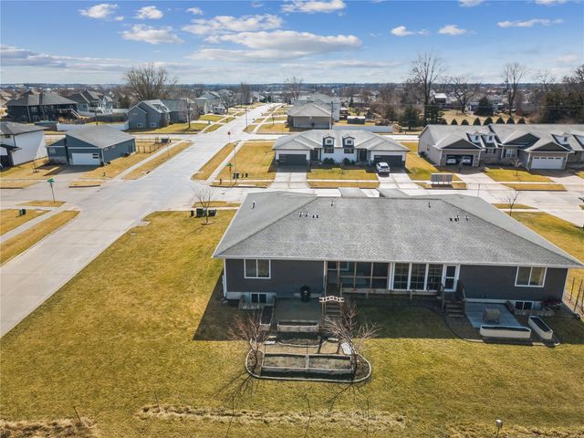 3001 Sherwood Drive, Marion, IA 52302