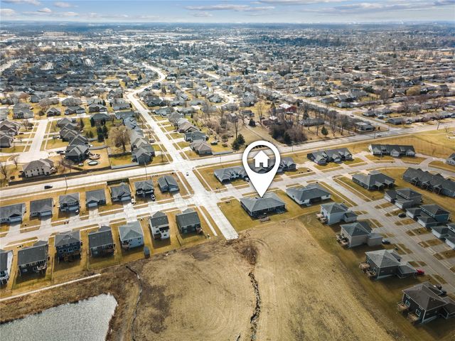 3001 Sherwood Drive, Marion, IA 52302