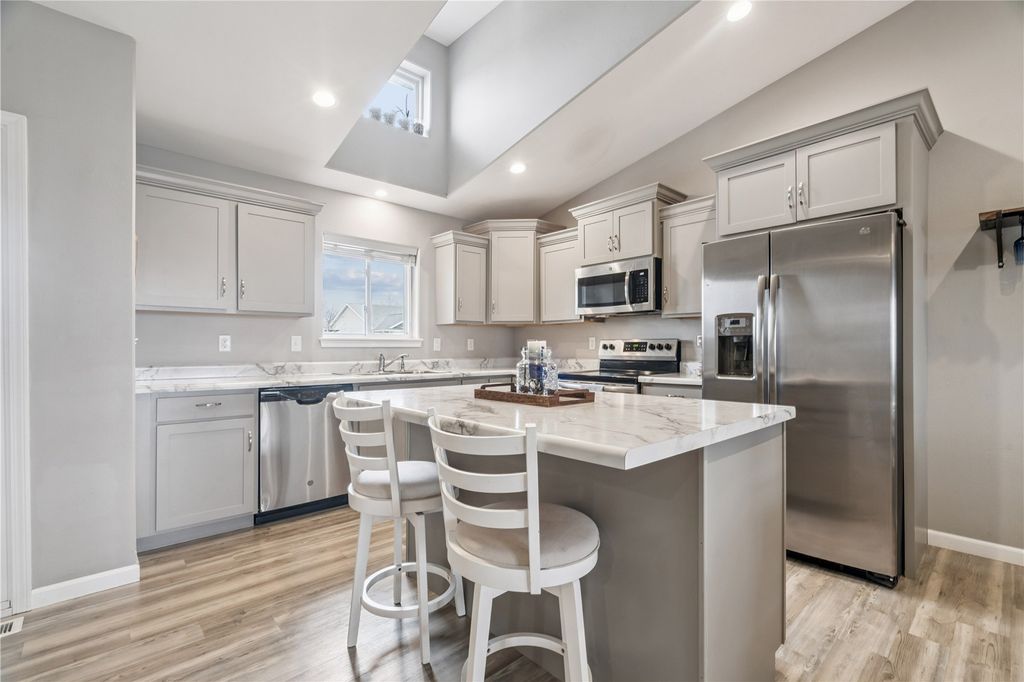 3001 Sherwood Drive, Marion, IA 52302