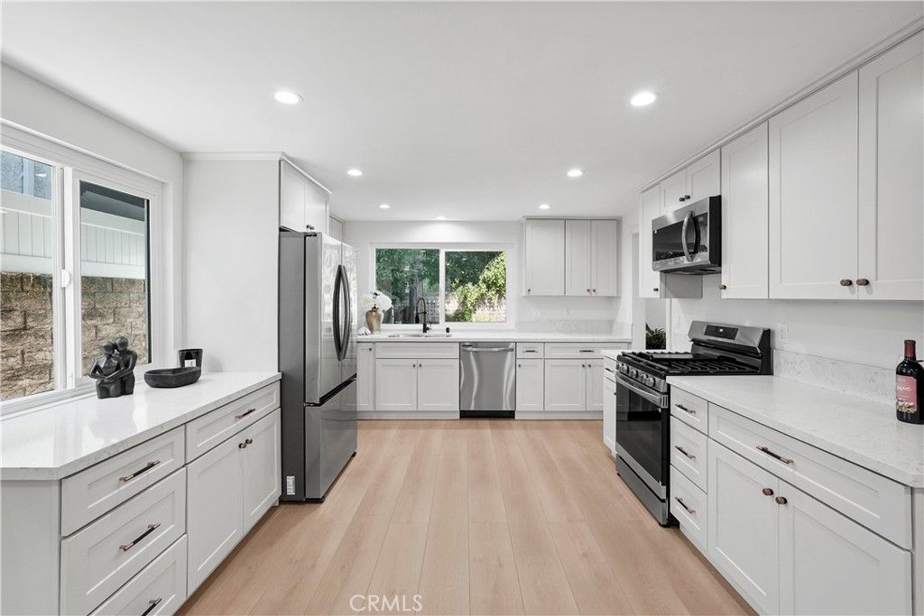 Image 16 of property listing at 6221 Mammoth, Valley Glen, CA 91401