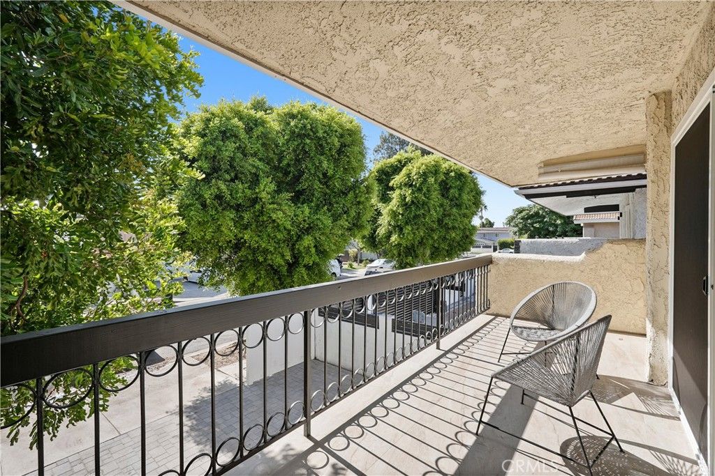 Image 26 of property listing at 6221 Mammoth, Valley Glen, CA 91401