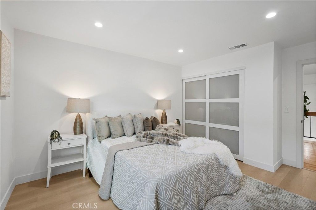 Image 29 of property listing at 6221 Mammoth, Valley Glen, CA 91401