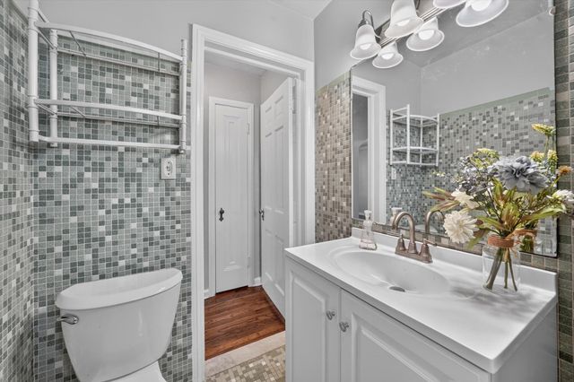24163 New York Street, Dearborn, MI 48124
